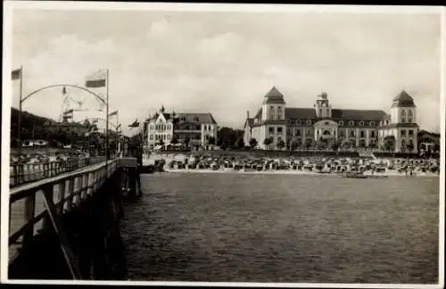 Ak Binz auf Insel Rügen in der Ostsee, Kurhaus, Seebrücke