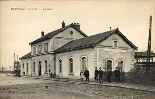 CPA Flamboin Seine et Marne, La Gare