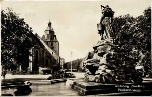 Ak Gorzów Wielkopolski Landsberg an der Warthe Ostbrandenburg, Pauckschbrunnen