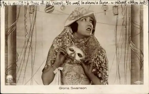 Ak Schauspielerin Gloria Swanson, Portrait, Maske