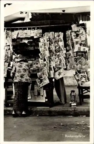 Ak Bücherstand, Zeitungsverkauf