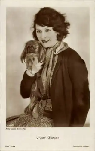 Ak Schauspielerin Vivian Gibson, Portrait mit Pekingesen Hund, Ross Verlag 4771/1