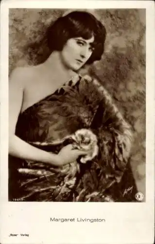 Ak Schauspielerin Margaret Livingston, Portrait
