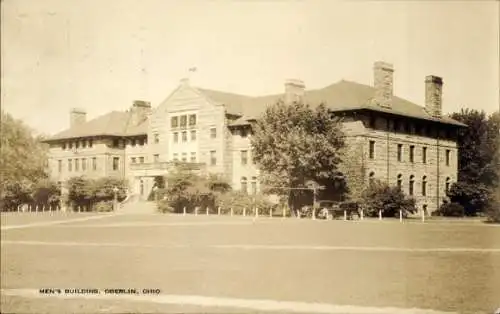 PC Oberlin Ohio USA, Men's Building