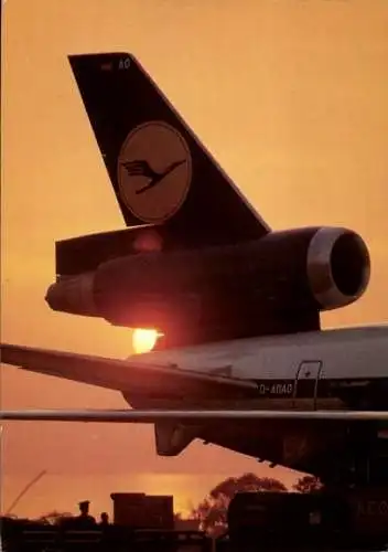 Ak Passagierflugzeug der Lufthansa, D-ADAO, Sonnenuntergang