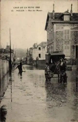 Ak Melun Seine et Marne, Hochwasser der Seine 1910, Rue des Marais, Kutsche