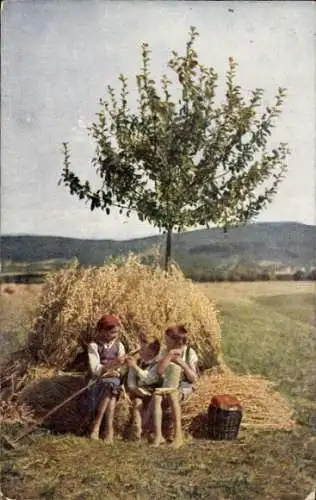 Ak Kinder bei einer Pause von der Feldarbeit