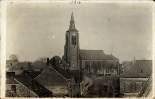 Foto Frintrop Essen im Ruhrgebiet, Teilansicht der Stadt mit Kirche