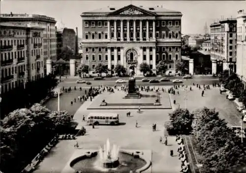 Ak Moskau Russland, Sowjetplatz, Haus des Moskauer Sowjets