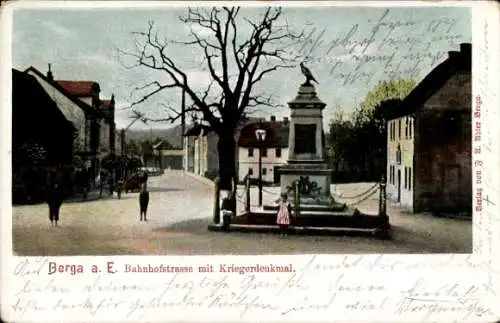 Ak Berga an der Elster Thüringen, Bahnhofstraße, Kriegerdenkmal