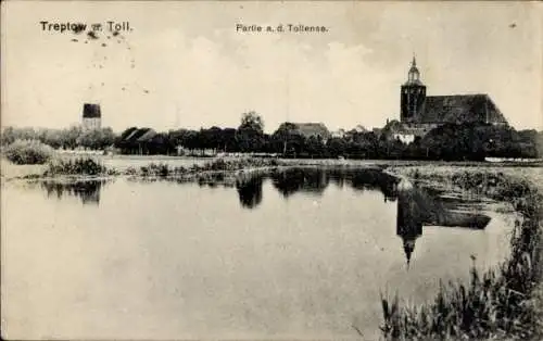 Ak Treptow an der Tollense Altentreptow in Vorpommern, See, Kirche