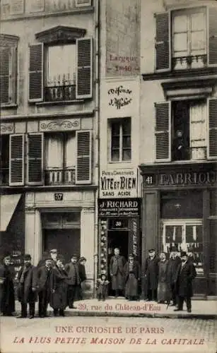 CPA Paris X, Rue du Château d'Eau, La plus petite maison de la Capitale