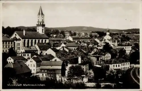 Ak Markneukirchen im Vogtland, Stadtansicht mit Kirche, Rathaus