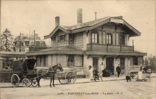 Ak Fontenay sous Bois Val de Marne, Bahnhof mit Kutsche, Front