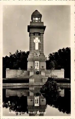 Ak Bruckneudorf im Burgenland, Kriegerdenkmal