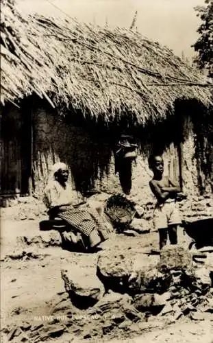 Ak Curaçao Niederländische Antillen Karibik, Native Hut, Einheimische vor Hütte