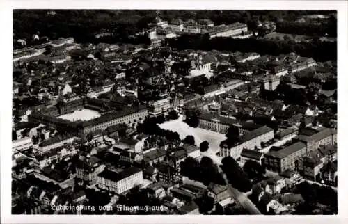 Ak Ludwigsburg in Württemberg, Fliegeraufnahme