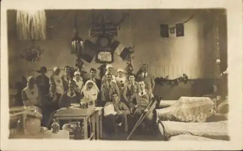 Foto Ak Padfield Derbyshire, Hospital, Lazarett, verwundete Soldaten, Krankenschwestern, 1. WK