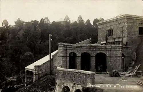 Foto Ak Penang Malaysia, Penang Hill Railway, Obere Station der Bergbahn, Standseilbahn