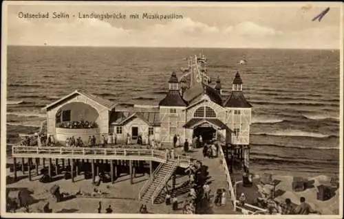 Ak Ostseebad Sellin auf Rügen, Landungsbrücke, Musikpavillon