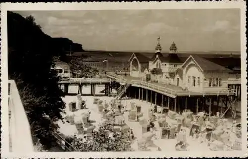 Foto Ak Ostseebad Sellin auf Rügen, Seebrücke, Strand