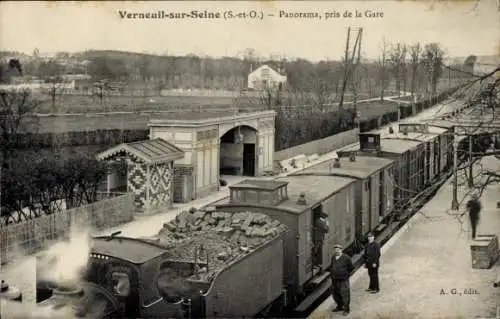 CPA Verneuil sur Seine Yvelines, Panorama, pris de la Gare