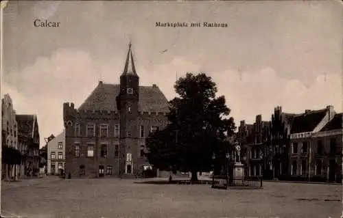 Ak Kalkar in Nordrhein Westfalen, Blick auf den Marktplatz mit Rathaus