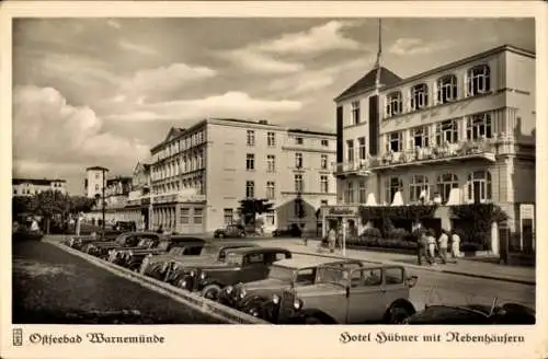 Ak Ostseebad Warnemünde Rostock, Hotel Hübner, Autos