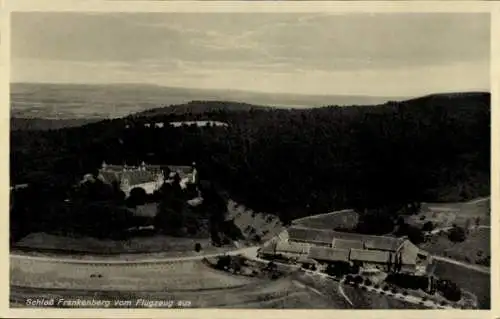 Ak Frankenberg an der Eder Hessen, Schloss, Fliegeraufnahme