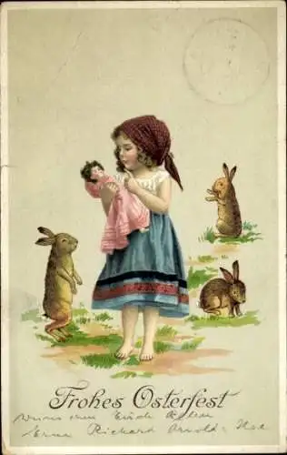 Ak Glückwunsch Ostern, Mädchen mit Puppe, Osterhasen