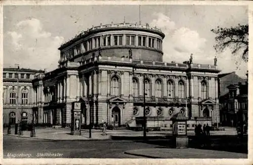 Ak Magdeburg, Blick auf das Stadttheater, Installationen aller Art Denkewitz