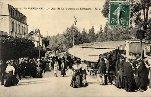 CPA La Varenne Saint Hilaire Val de Marne, Le Quai un Dimanche