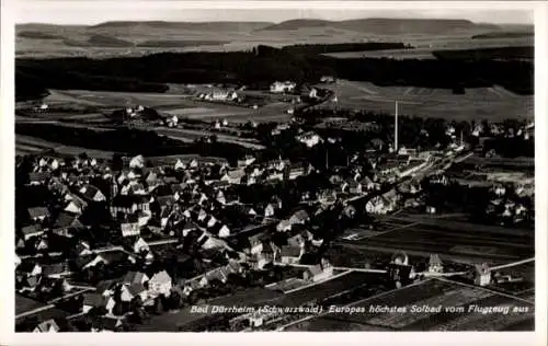 Ak Bad Dürrheim im Schwarzwald Baar Kreis, Fliegeraufnahme, Panorama vom Ort