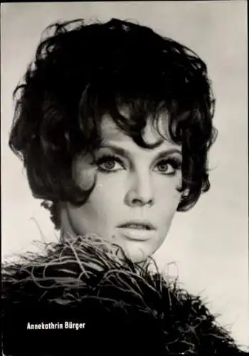 Ak Schauspielerin Annekathrin Bürger, Portrait, Fünf Tage, fünf Nächte