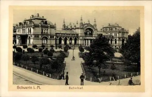 Ak Schwerin in Mecklenburg, Bahnhof