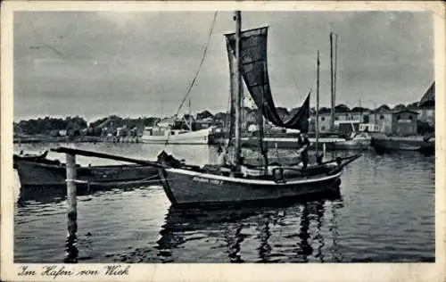 Ak Wiek auf Rügen, Hafen, Boot