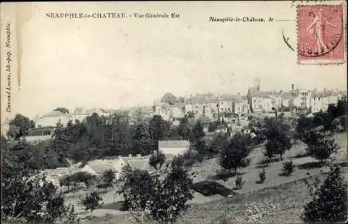 Ak Neauphle le Château Yvelines, Vue Generale Est