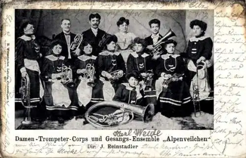 Ak Damen Trompeter Korps und Gesangs Ensemble Alpenveilchen, Dir. J. Reinstadler, Gruppenportrait