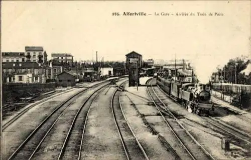 Ak Alfortville Val de Marne, Bahnhof, Gleisseite, Dampflok