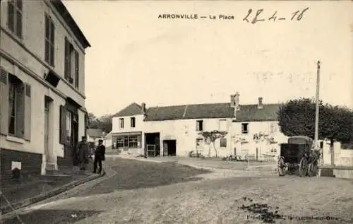 Ak Arronville Val d'Oise, Platz im Ort