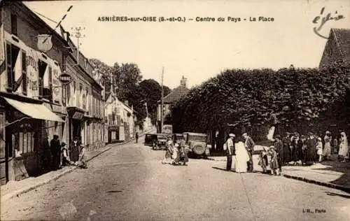 CPA Asnières-sur-Oise Val d'Oise, Centre du Pays, La Place