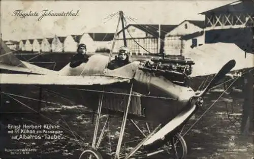 Ak Berlin Treptow Johannisthal, Flugplatz, Ernst Herbert Kühne, Albatros-Taube