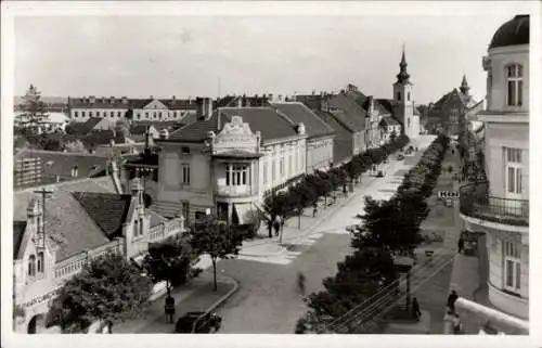 Ak Hodonín Göding Südmähren, Straßenansicht, Kirche