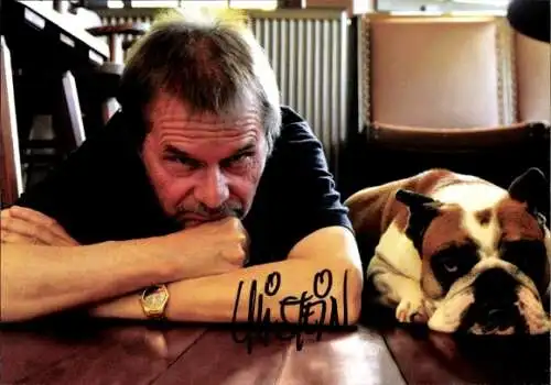 Foto Cartoonist Uli Stein, Bulldogge, Autogramm