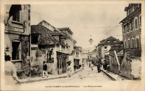 Ak Saint Pierre Martinique, Une Rue principale