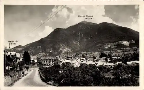 Ak Guillestre Hautes Alpes, Vue generale, Pic de Combe, Vallee de Ceillac