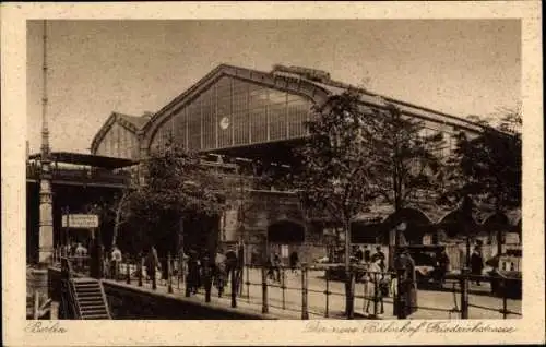 Ak Berlin Mitte, neuer Bahnhof Friedrichstraße