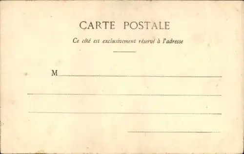 Ak Mädchen mit Puppe vor einem Kamin