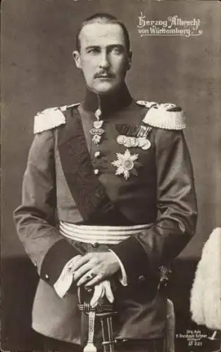 Ak Herzog Albrecht von Württemberg, Portrait, Uniform, Orden