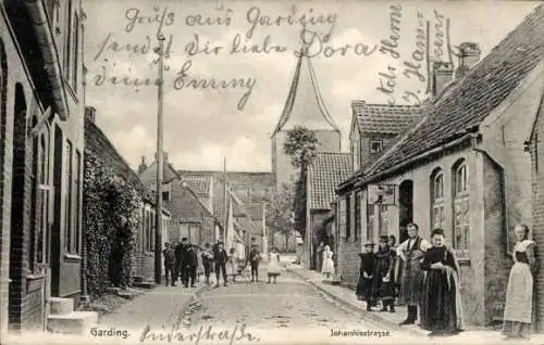 Ak Garding in Nordfriesland, Johannisstraße, Kirche, Anwohner